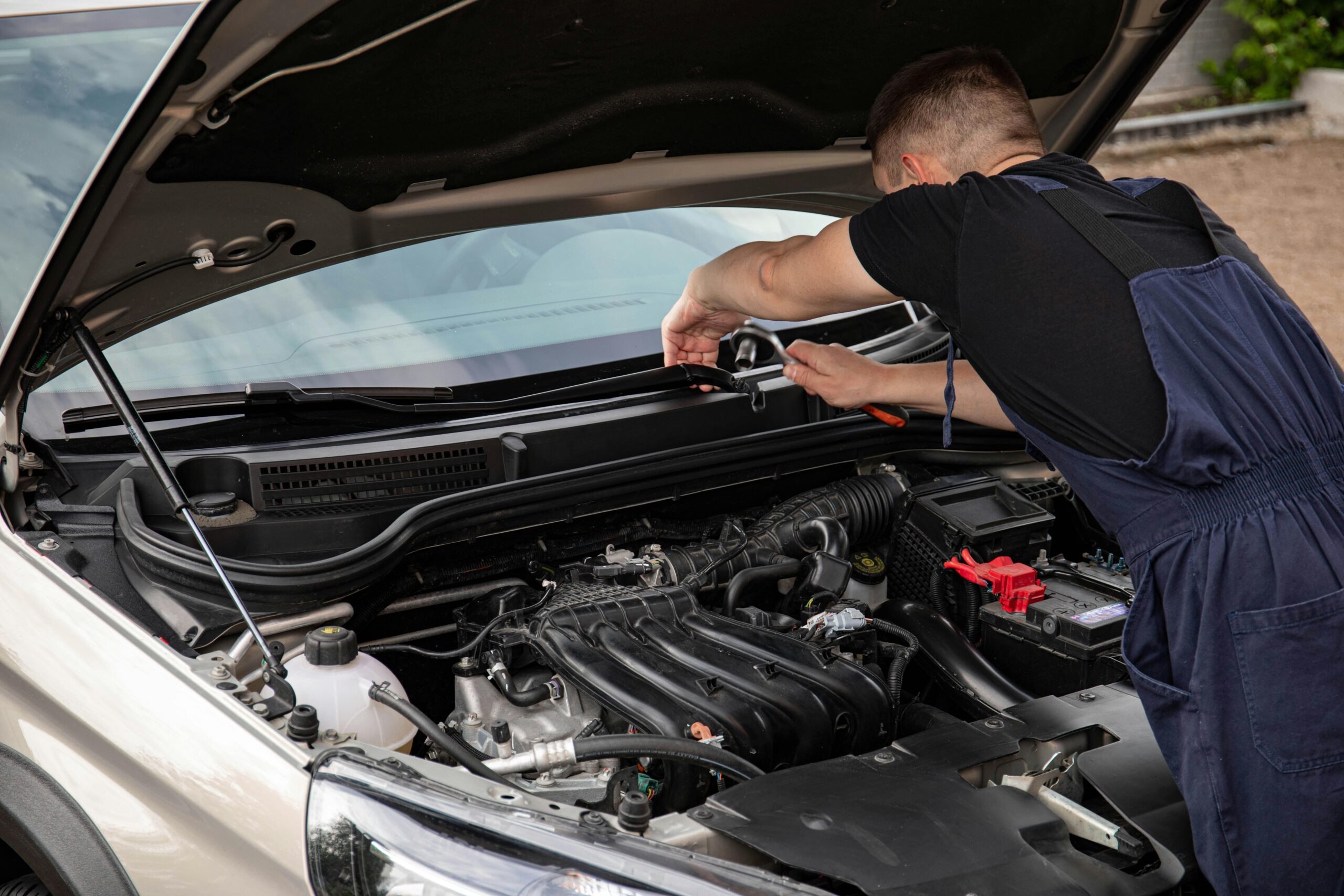 Use an Extended Car Warranty to Cover Major Repairs